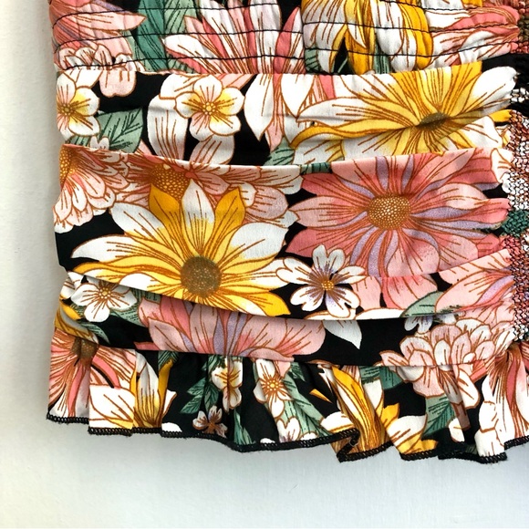 Band of Gypsies B.O.G Collective | Floral bustier style top - Picture 3 of 8